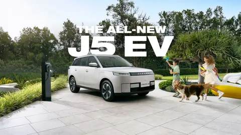 Jaecoo J5 — official exterior photo