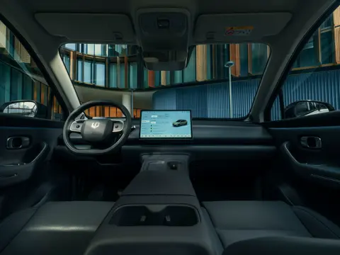 Leapmotor C10 REEV — official interior photo