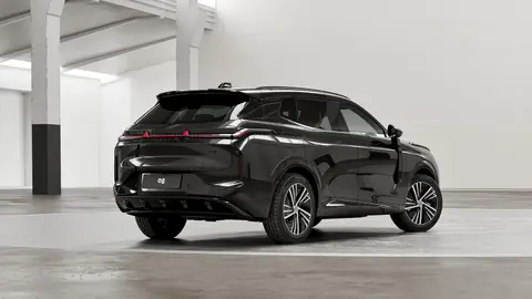 Lynk & Co 08 — official exterior photo