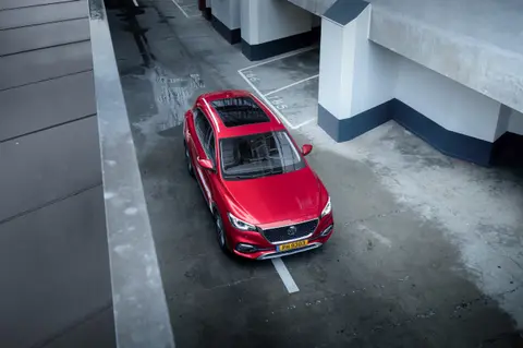 MG EHS PHEV — official exterior photo