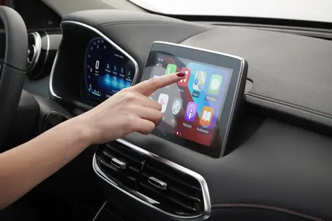 MG EHS PHEV — official interior photo