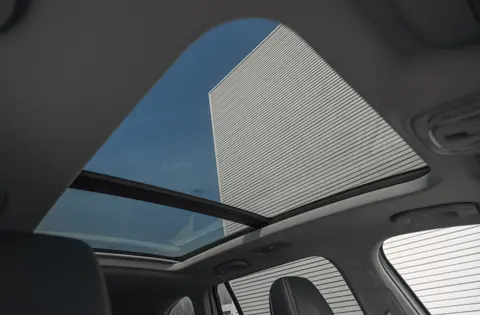 MG S9 PHEV — official interior photo
